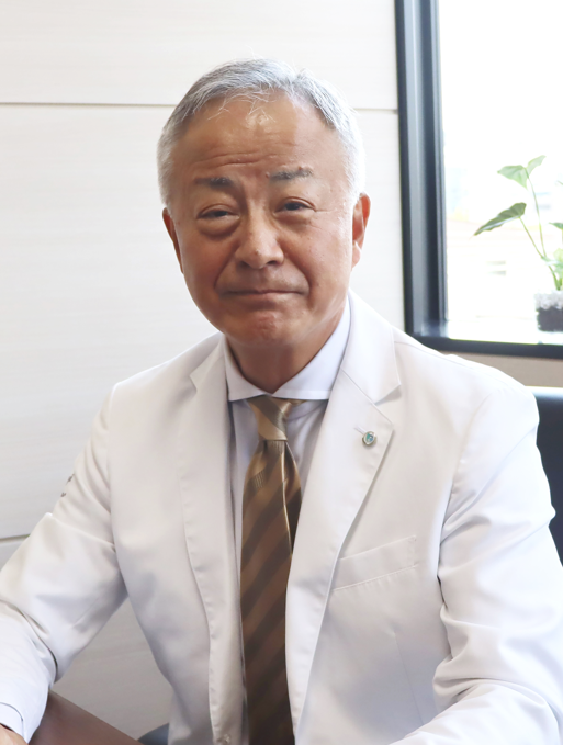 渕野 泰秀氏