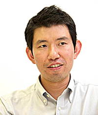 室田信一氏