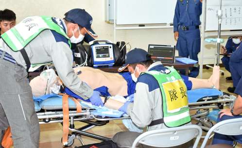 大規模災害に備え県境の連携強化へ　伊佐湧水、阿久根、出水と水俣芦北の５機関が救急搬送で合同訓練